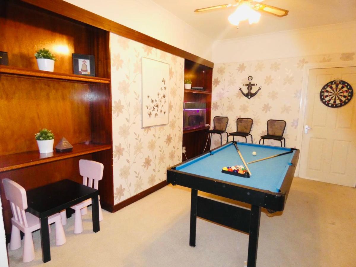Spacious 3 Bed House With Parking & Good Transport South Norwood ภายนอก รูปภาพ